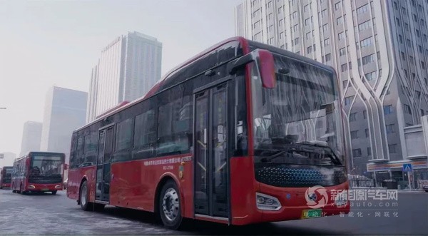金龍純電動公交車