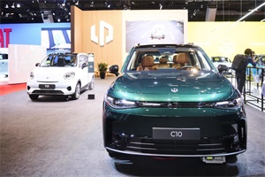 C10增程版亮相了，零跑汽車鎖定歐洲市場