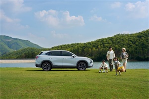 五菱星光S攜《我們的爸爸》送福利，購車最高省4.8萬!
