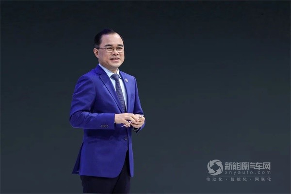 長(zhǎng)安汽車董事長(zhǎng)朱華榮