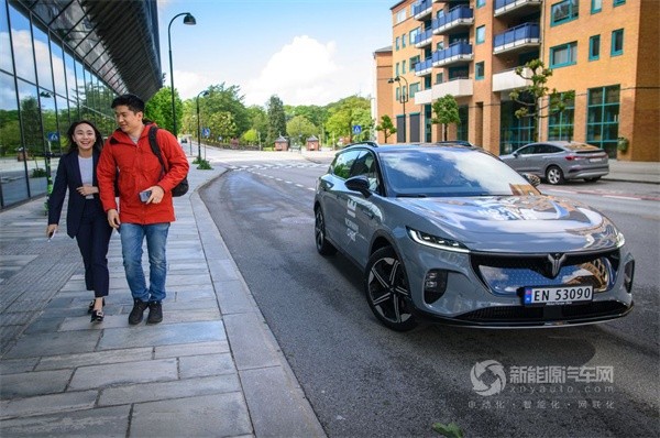 嵐圖汽車