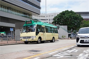 金旅集電弓小巴亮相香港，以技術(shù)創(chuàng)新破續(xù)航難題