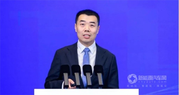 嵐圖高源
