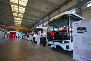 8.5米短后懸公交+自動駕駛巴士亮相 中車電動登陸廣州公交博覽會!