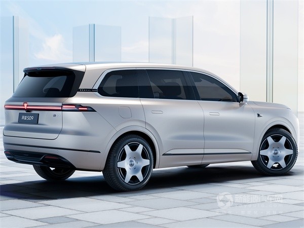 深藍(lán)汽車