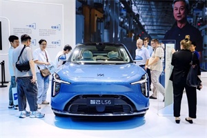 中國智造再添榮光!新一代智己LS6獲2025CIIF大獎，上市即成爆款