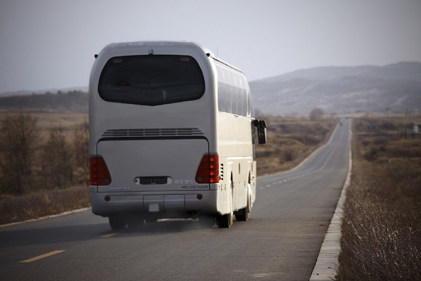 青年JNP6127LBEV1客車（純電動(dòng)24-57座）